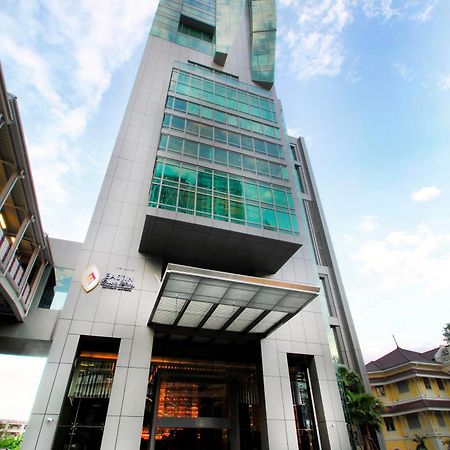 Eastin Grand Hotel Sathorn Bangkok Exterior photo The 101 building