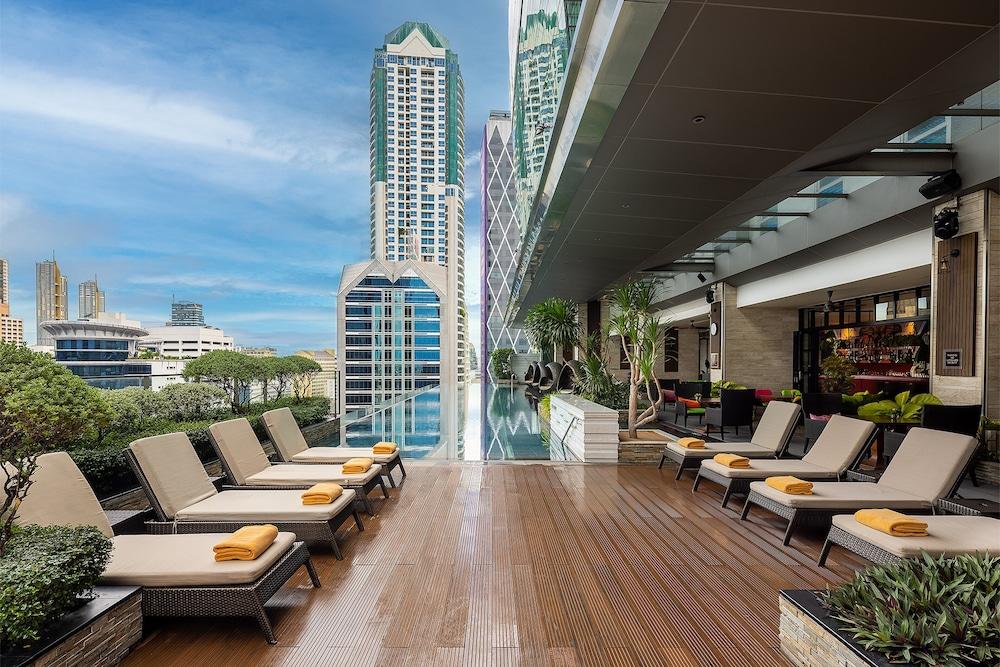 Eastin Grand Hotel Sathorn Bangkok Exterior photo The pool at the 24th floor