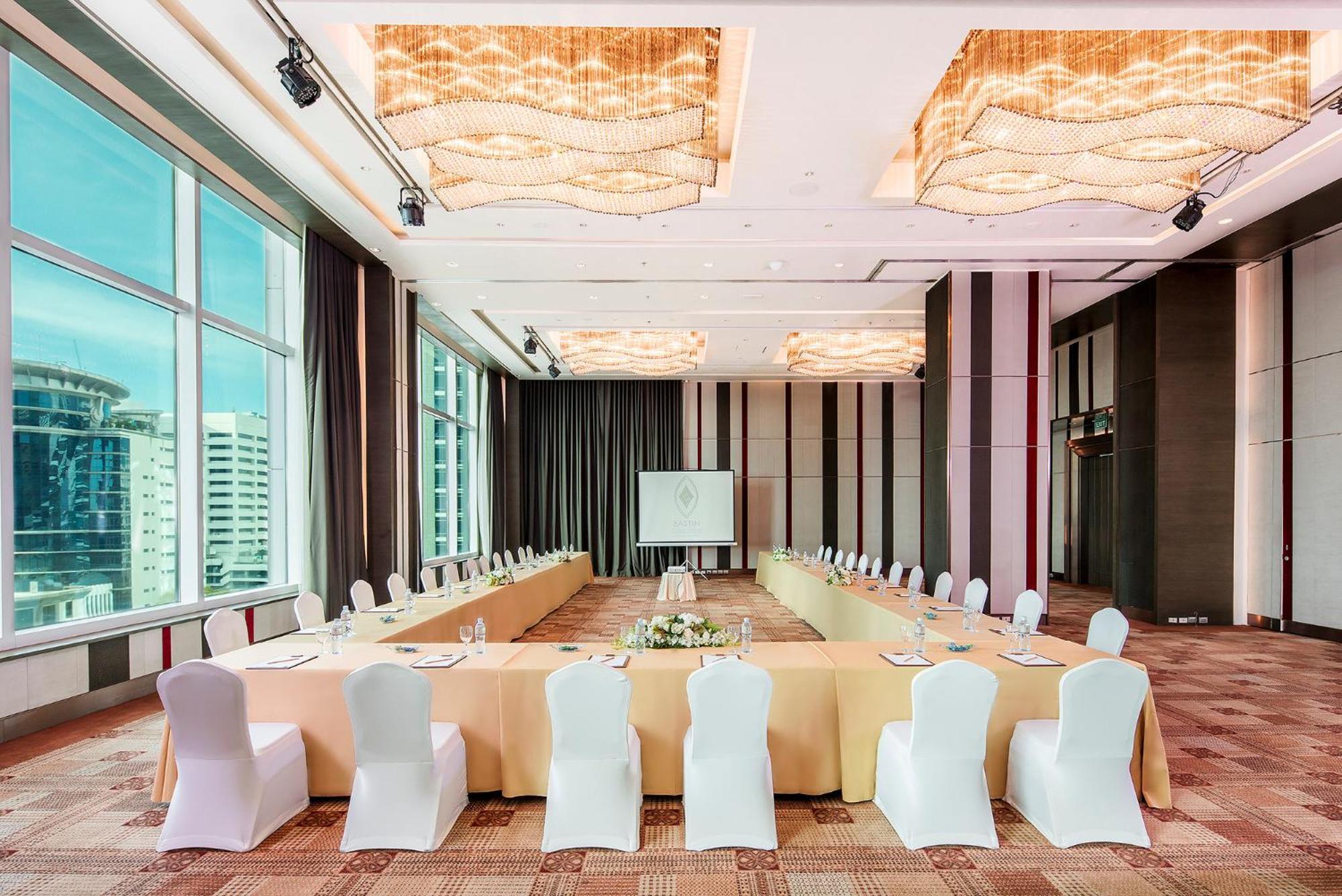 Eastin Grand Hotel Sathorn Bangkok Exterior photo Meeting room