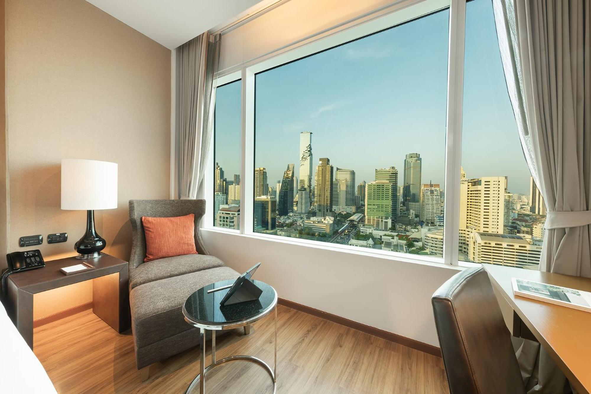 Eastin Grand Hotel Sathorn Bangkok Room photo A room at the hotel