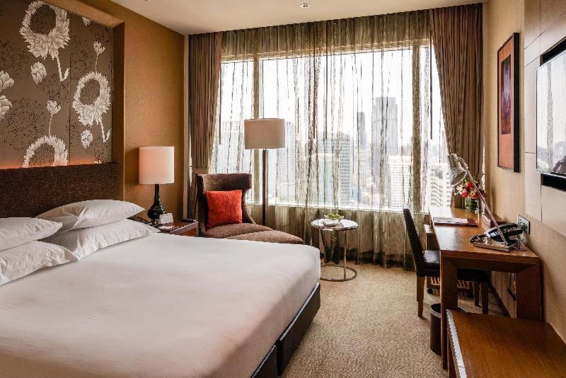 Eastin Grand Hotel Sathorn Bangkok Room photo A room at the hotel
