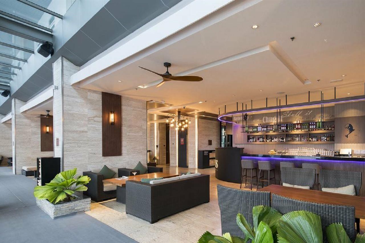 Eastin Grand Hotel Sathorn Bangkok Exterior photo The lounge at the airport